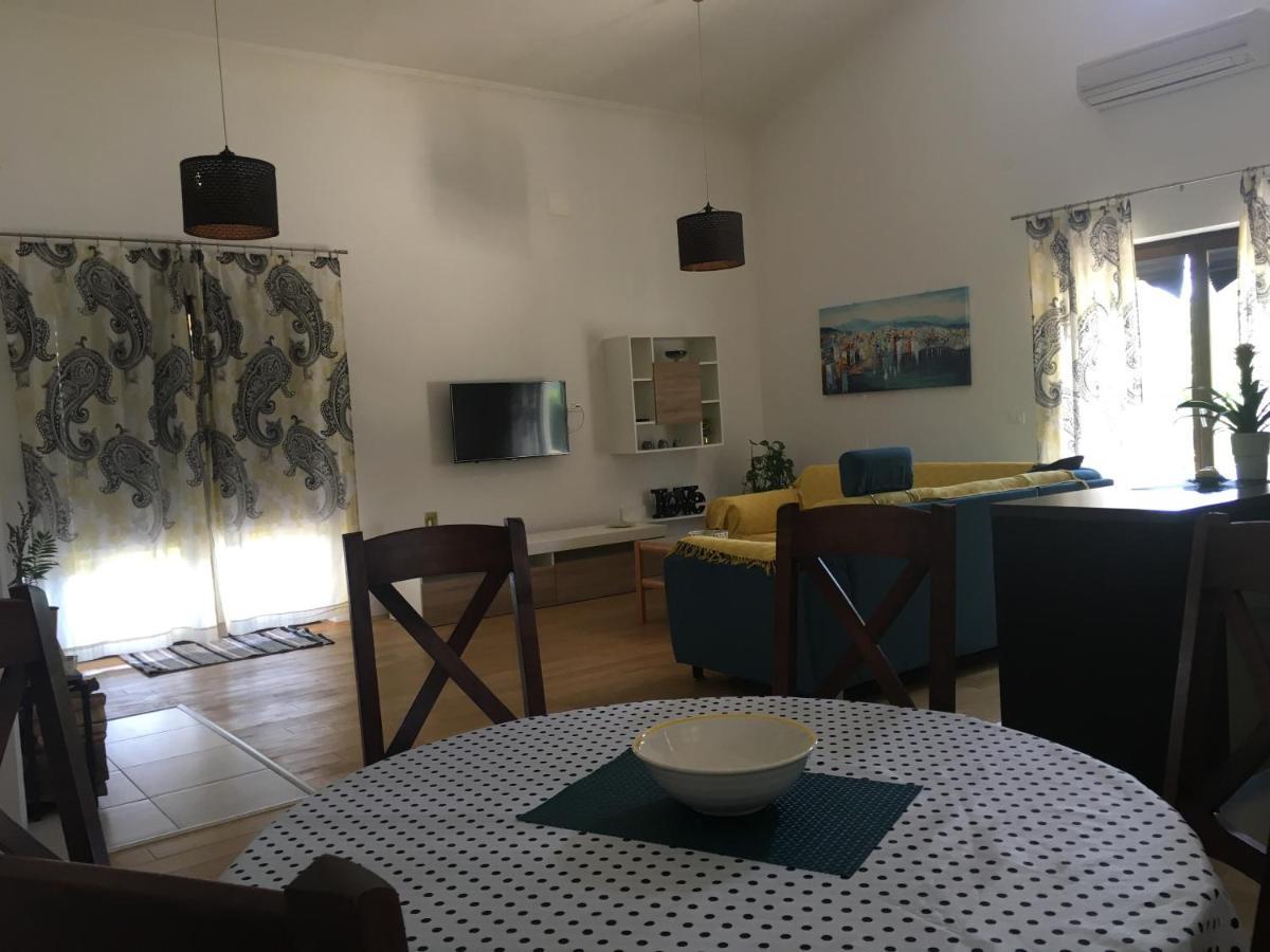 Holiday House Emc Умаг Екстериор снимка