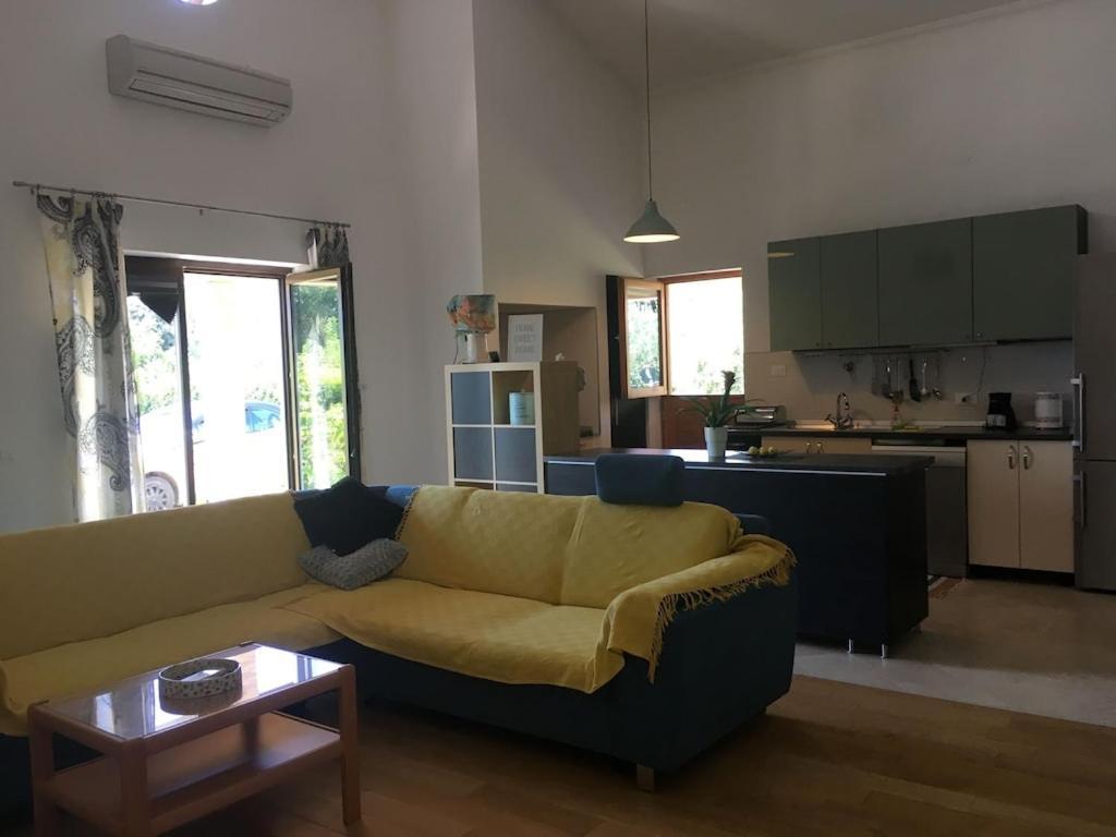 Holiday House Emc Умаг Екстериор снимка
